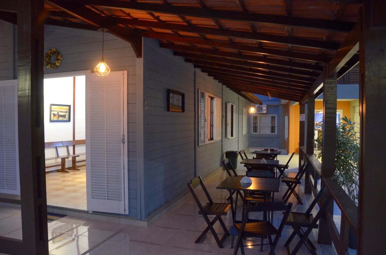 Beach Hostel Cabo Frio 旅馆